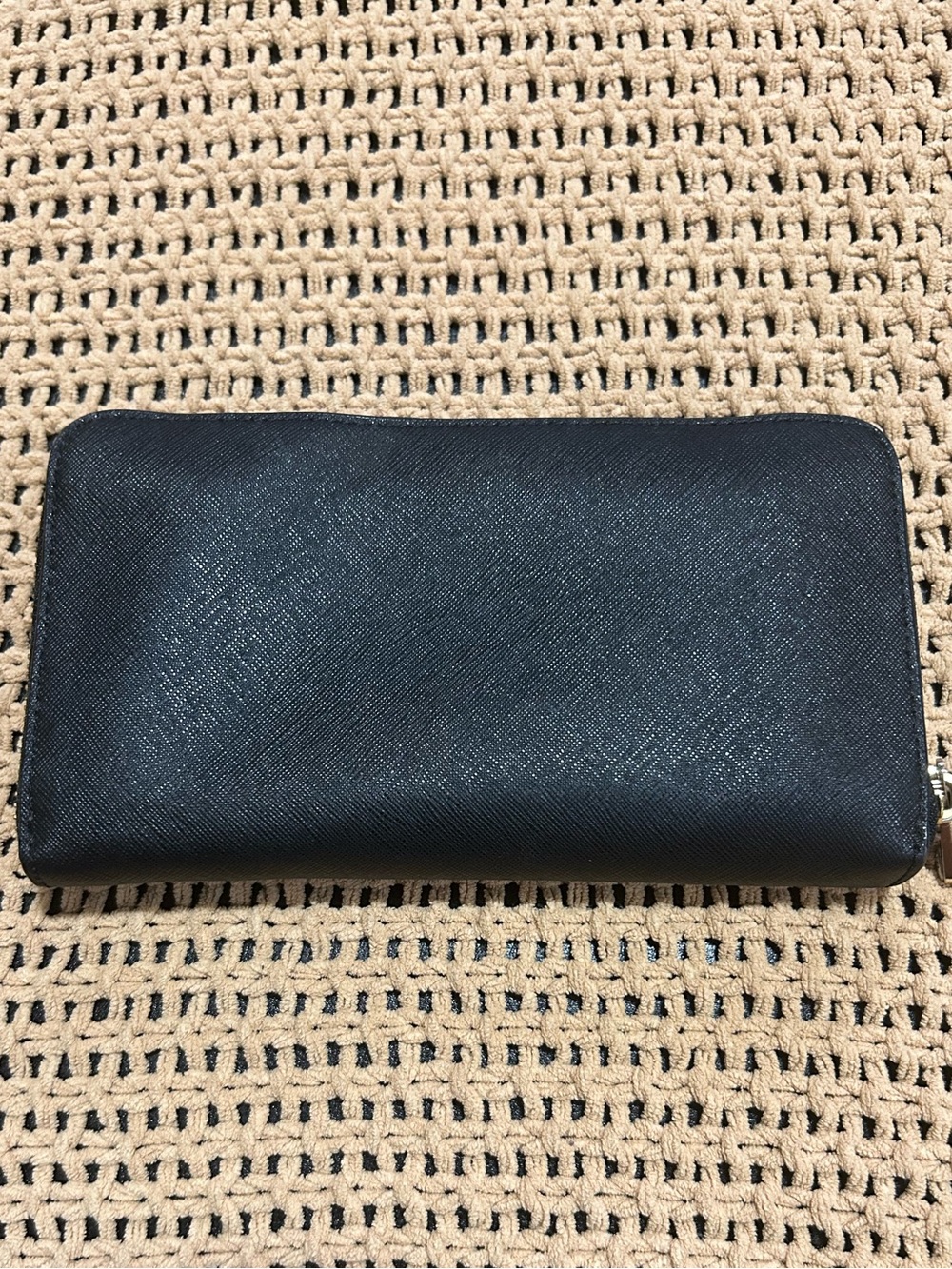 Henri Bendel Wallet - Picture 12 of 12